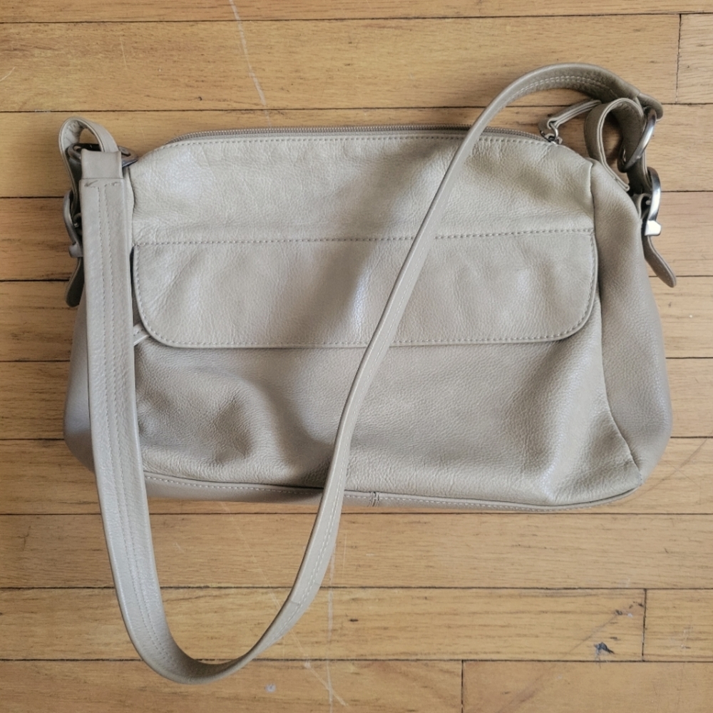 Stone Mountain Leather shoulder Purse light tan beige